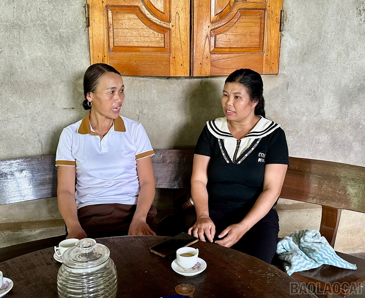 Chị Trần Thị Thoa - Chi hội trưởng Chi hội Phụ nữ, Tổ trưởng Tổ truyền thông cộng đồng thường xuyên tuyên truyền, chia sẻ với hội viên. baolaocai-br_z7048962062147-9f98816919c3e66c68edaddb67ad995c.jpg
