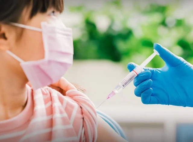 Dinh dưỡng cho trẻ trước và sau khi tiêm vaccinne phòng COVID-19 - Ảnh 3.