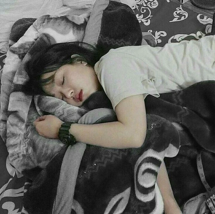 10 thói quen siêu đơn giản nhưng lại giúp kéo dài tuổi thọ mà bạn nên thực hiện ngay từ khi còn trẻ - Ảnh 2. So với những người không ngủ trưa, những người ngủ trưa thường ít có nguy cơ tử vong vì bệnh tim hơn 40%