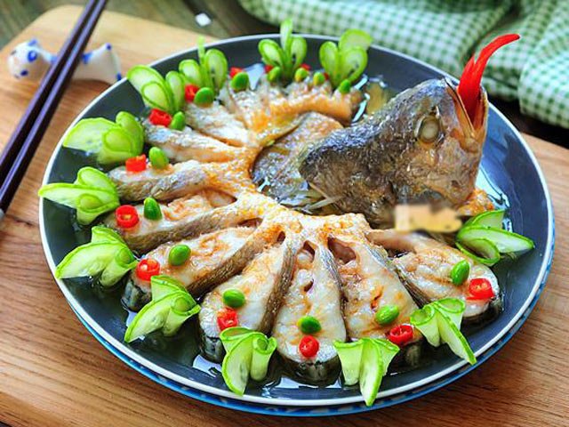 10 thói quen siêu đơn giản nhưng lại giúp kéo dài tuổi thọ mà bạn nên thực hiện ngay từ khi còn trẻ - Ảnh 4. Cá chứa omega-3, tốt cho trí não