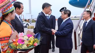 Thủ tướng Phạm Minh Chính tới Vân Nam, bắt đầu chuyến công tác tại Trung Quốc