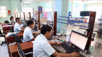 Kết luận của Bộ Chính trị hướng dẫn xây dựng phương án nhân sự cấp ủy cấp tỉnh thuộc diện hợp nhất, sáp nhập và cấp xã thành lập mới