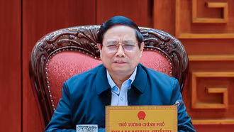 Thủ tướng chủ trì cuộc họp về chính sách ưu đãi thị thực và quay trở lại quốc tịch Việt Nam