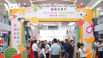 Lễ hội Trái cây Việt Nam đầu tiên khai mạc tại Bắc Kinh