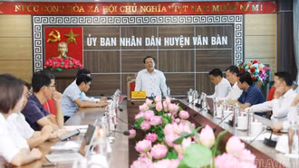 Phó Chủ tịch UBND tỉnh Nguyễn Trọng Hài làm việc tại Văn Bàn