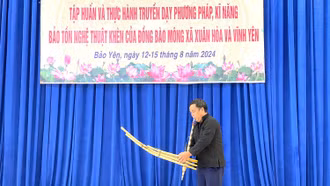 Bảo Yên: Tập huấn và truyền dạy phương pháp, kỹ năng bảo tồn nghệ thuật khèn của đồng bào Mông