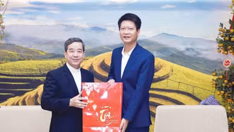 Giáo phận Hưng Hóa thăm, chúc Tết UBND tỉnh Lào Cai