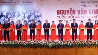 Tổng Bí thư Tô Lâm dự khai mạc Triển lãm "Tổng Bí thư Nguyễn Văn Linh - Cuộc đời và sự nghiệp"