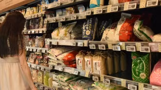 Nhật Bản xuất kho thêm 200.000 tấn gạo nhằm hạ nhiệt giá cả