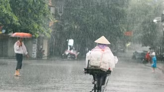 Thời tiết hôm nay (16/6): Miền Bắc tiếp tục mưa dông, Trung Bộ nắng nóng cao điểm