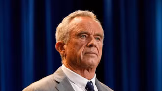 Toàn bộ thành viên Ủy ban Vắc-xin Mỹ bị sa thải