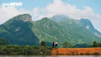 [Ảnh] Giới trẻ đổ về Y Tý tránh nóng, săn mây trắng giữa đại ngàn Tây Bắc