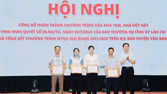 Huyện Văn Bàn công bố hoàn thành Chương trình xóa nhà tạm, nhà dột nát