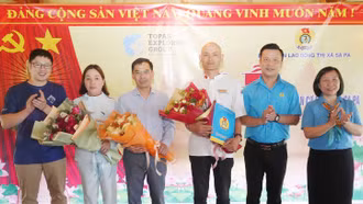 Liên đoàn Lao động thị xã Sa Pa kết nạp 196 đoàn viên công đoàn mới