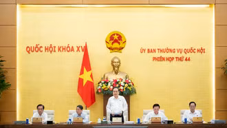 Chủ tịch Quốc hội Trần Thanh Mẫn ký ban hành Nghị quyết điều chỉnh chương trình lập pháp năm 2025