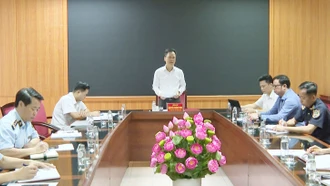 Kiên quyết xử lý theo quy định của pháp luật các hành vi vi phạm về vận chuyển trái phép và buôn lậu hàng hóa