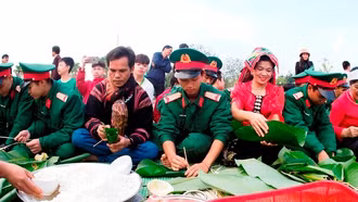 Chương trình "Bánh chưng xanh - Tết vì người nghèo" năm 2025