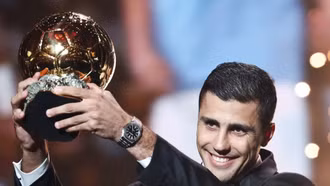 Rodri đoạt danh hiệu Quả bóng vàng 2024