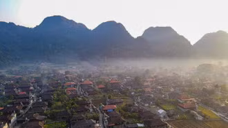 Khám phá ngôi làng cổ hàng trăm năm tại "thung lũng mây" Bắc Sơn