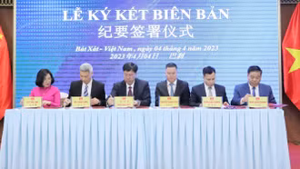 Tích cực và sáng tạo trong đối ngoại, hợp tác