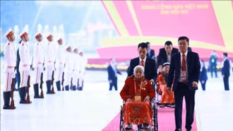 [Ảnh] Đại biểu đến dự khai mạc Đại hội XIV của Đảng
