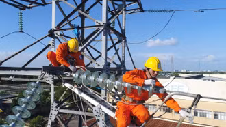 Thủ tướng yêu cầu tuyệt đối không để thiếu điện trong bất cứ tình huống nào