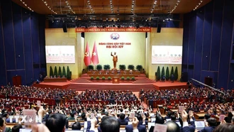 Thông qua Nghị quyết Đại hội đại biểu toàn quốc lần thứ XIV của Đảng