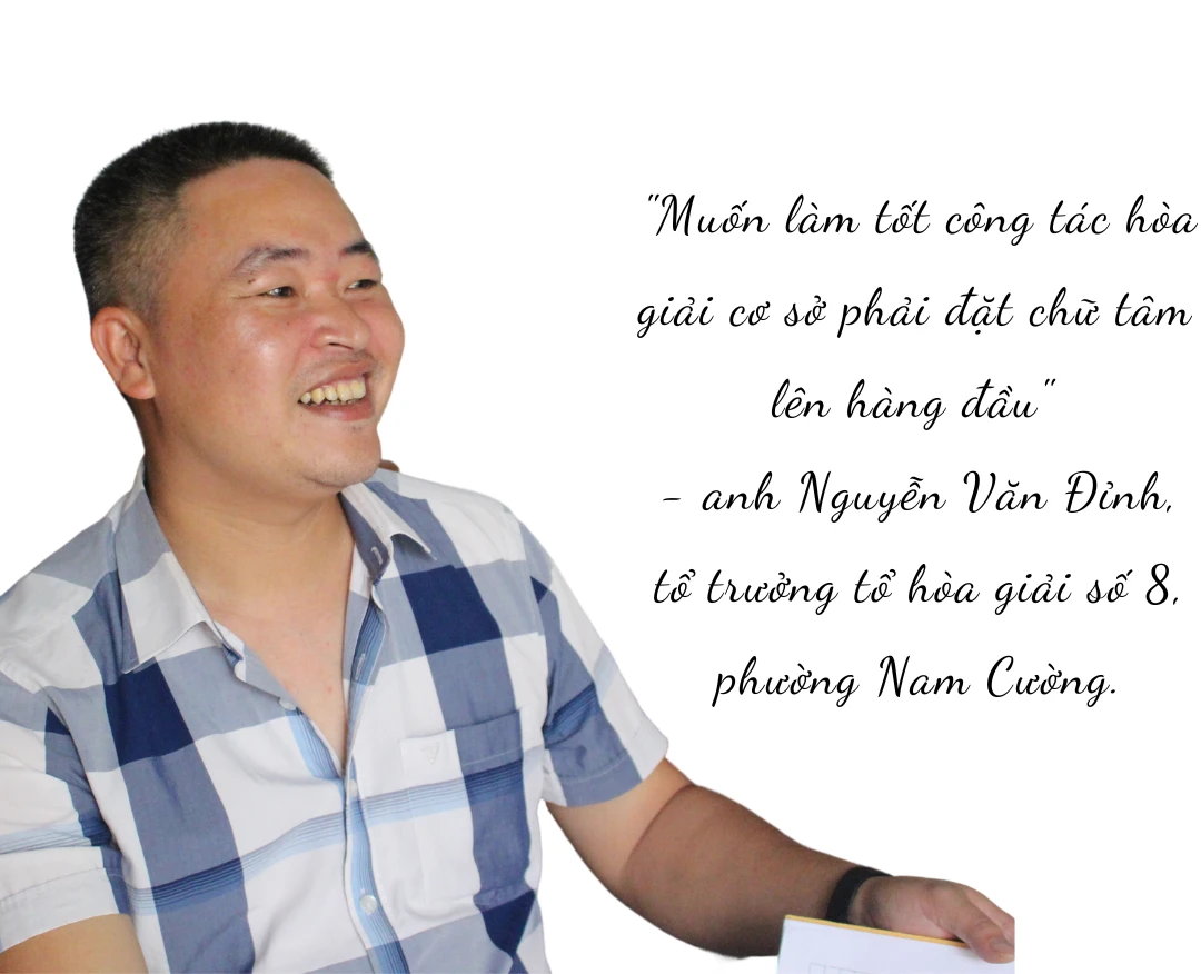 Trắng và Đen Tối giản Chữ viết tay Ngày của Mẹ Cá nhân Bài đăng Instagram.png