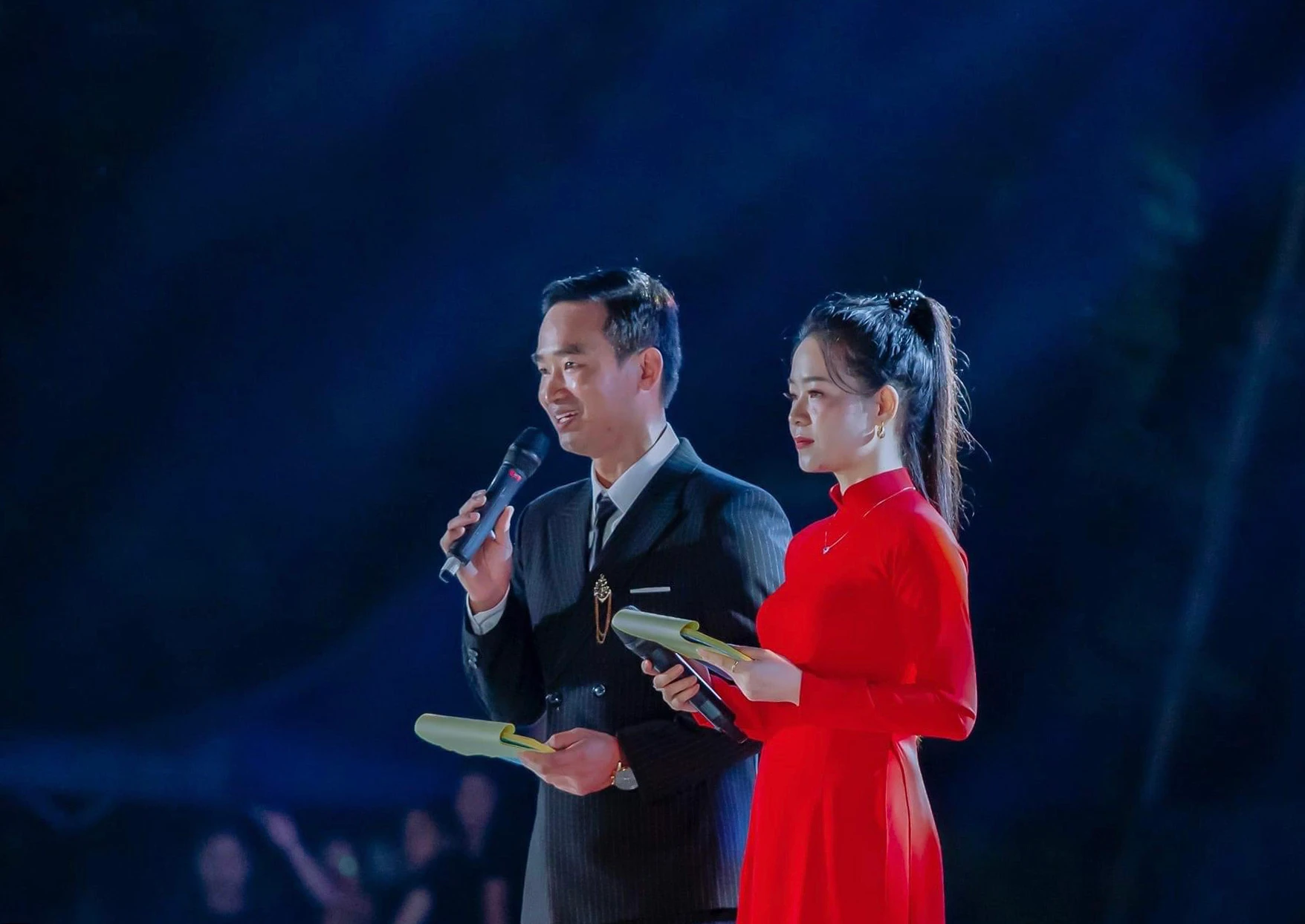 Chị Trướng Thị Quyên trong một vai trò là MC.jpg