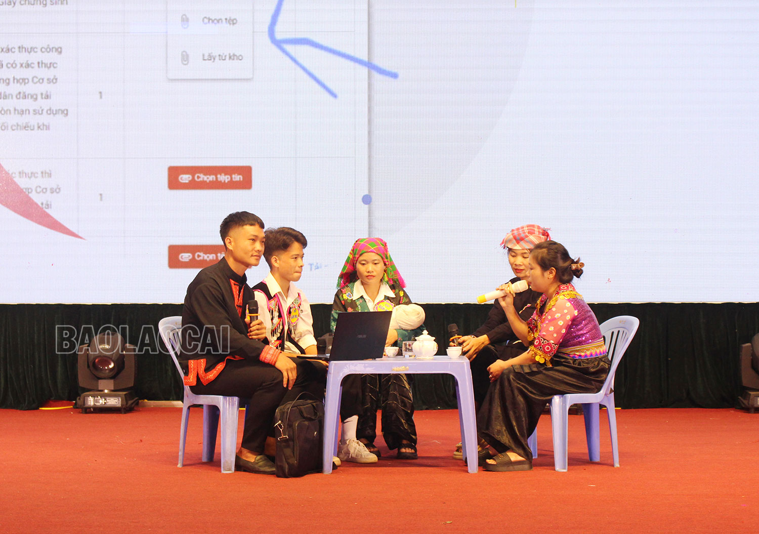 Phần thi tiểu phẩm của một số đội. IMG_0930.jpg