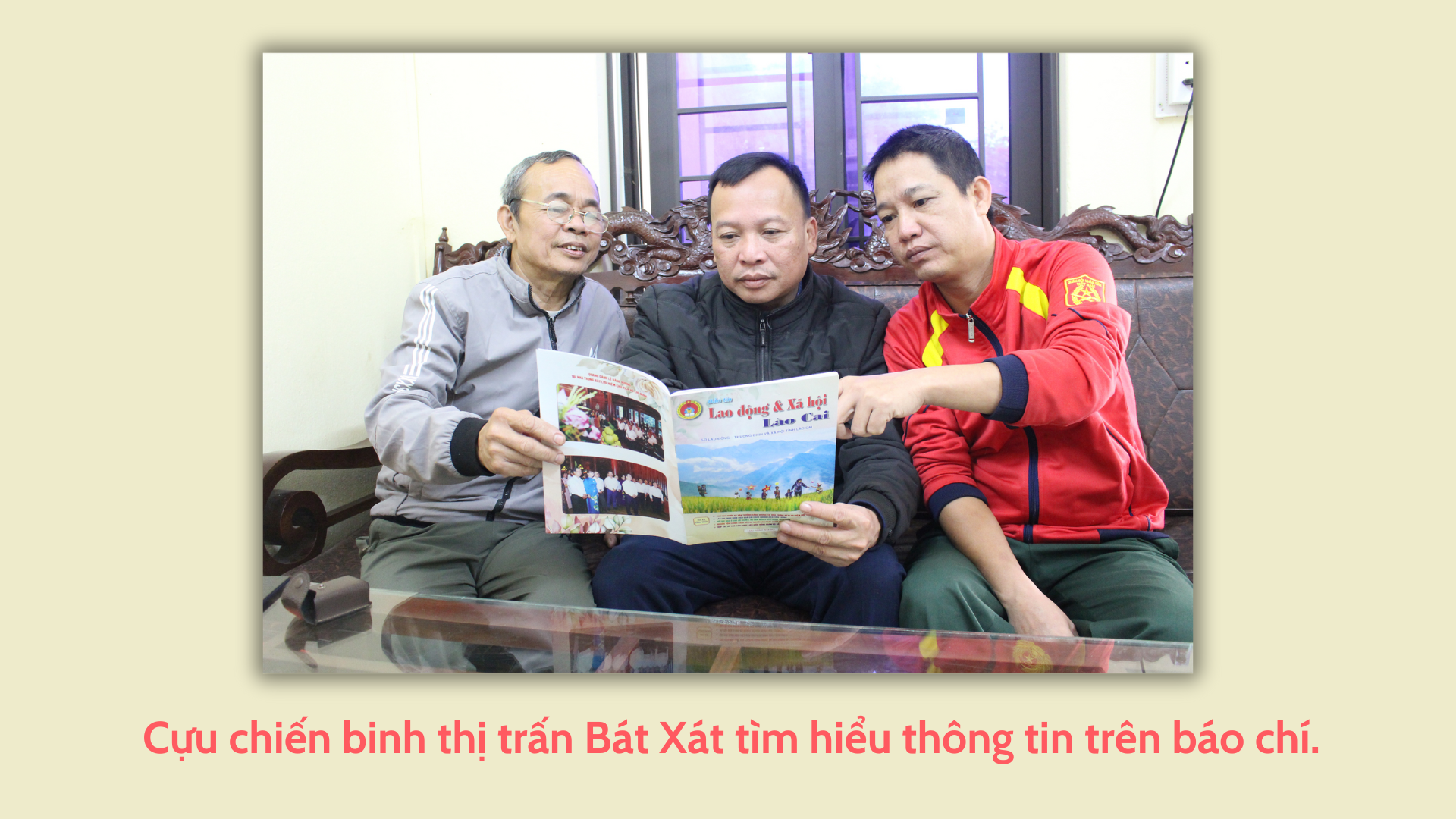 trang-xanh-duong-xanh-la-va-vang-anh-ghep-hien-dai-nguon-tai-nguyen-cho-nhan-vien-moi-bai-thuyet-trinh-ve-cong-ty5-260.png