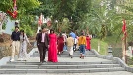 Đi lễ đầu năm