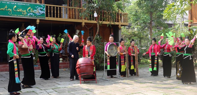 Yên Bái phát huy vai trò người có uy tín trong các tôn giáo và đồng bào dân tộc thiểu số ảnh 3