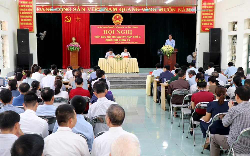 Bí thư Tỉnh ủy, Trưởng đoàn Đại biểu Quốc hội tỉnh Đỗ Đức Duy tiếp xúc cử tri thị xã Nghĩa Lộ ảnh 2