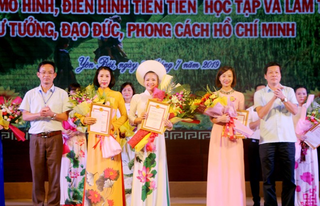 Vòng chung kết Hội thi kể chuyện về Bác Hồ Đảng ủy Khối Các cơ quan tỉnh Yên Bái: Hiện thực và lan tỏa ảnh 8 Vòng chung kết Hội thi kể chuyện về Bác Hồ Đảng ủy Khối Các cơ quan tỉnh Yên Bái: Hiện thực và lan tỏa ảnh 8