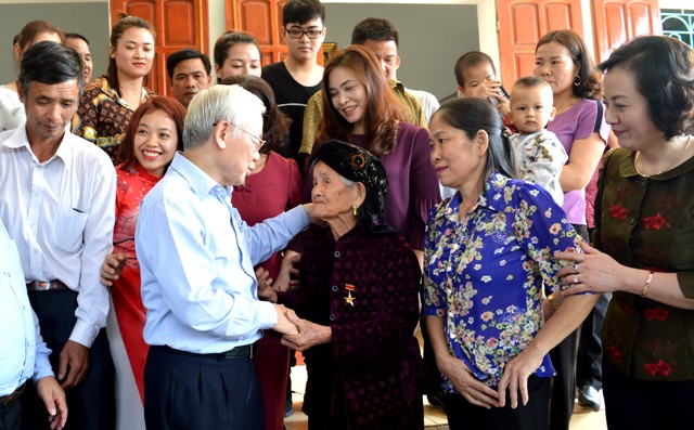 Một số hình ảnh Tổng Bí thư Nguyễn Phú Trọng thăm và làm việc tại tỉnh Yên Bái ảnh 7 Một số hình ảnh Tổng Bí thư Nguyễn Phú Trọng thăm và làm việc tại tỉnh Yên Bái ảnh 7