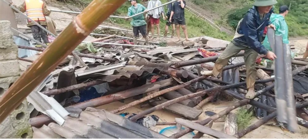 Lũ quét, sạt lở đất nghiêm trọng ở Điện Biên khiến 2 người chết, 5 người mất tích ảnh 2