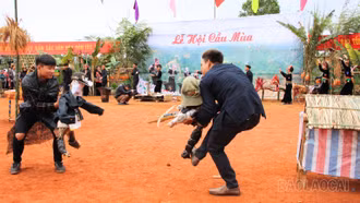 Đặc sắc nghi lễ cầu mùa đầu năm của người Khơ Mú