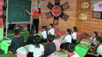 Lào Cai đẩy mạnh gìn giữ bản sắc văn hóa trong trường học