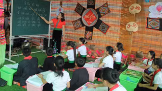 Lào Cai đẩy mạnh gìn giữ bản sắc văn hóa trong trường học