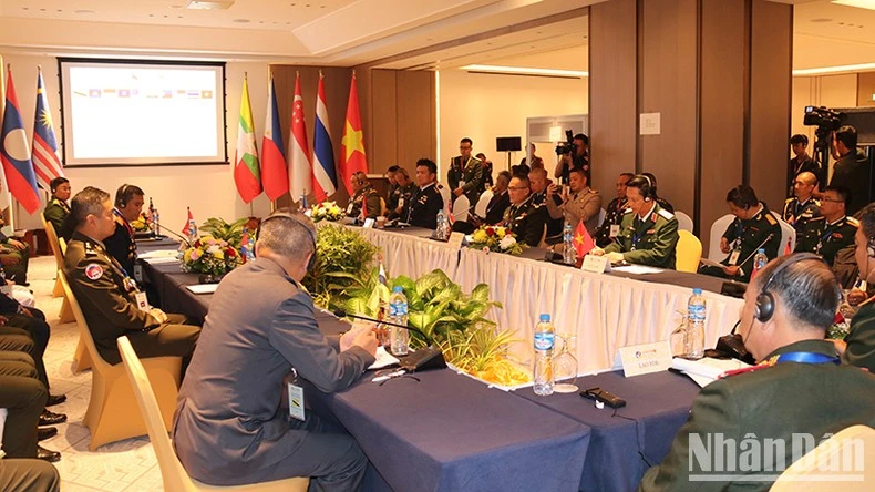 Hội nghị Cục trưởng Tác chiến ASEAN lần thứ 14 (AMOM 14).