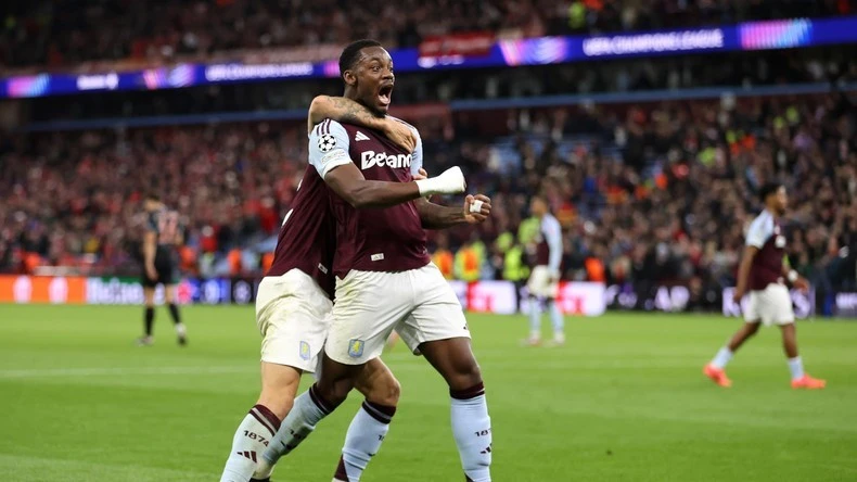 Duran ghi bàn giúp Villa vượt qua Bayern Munich.