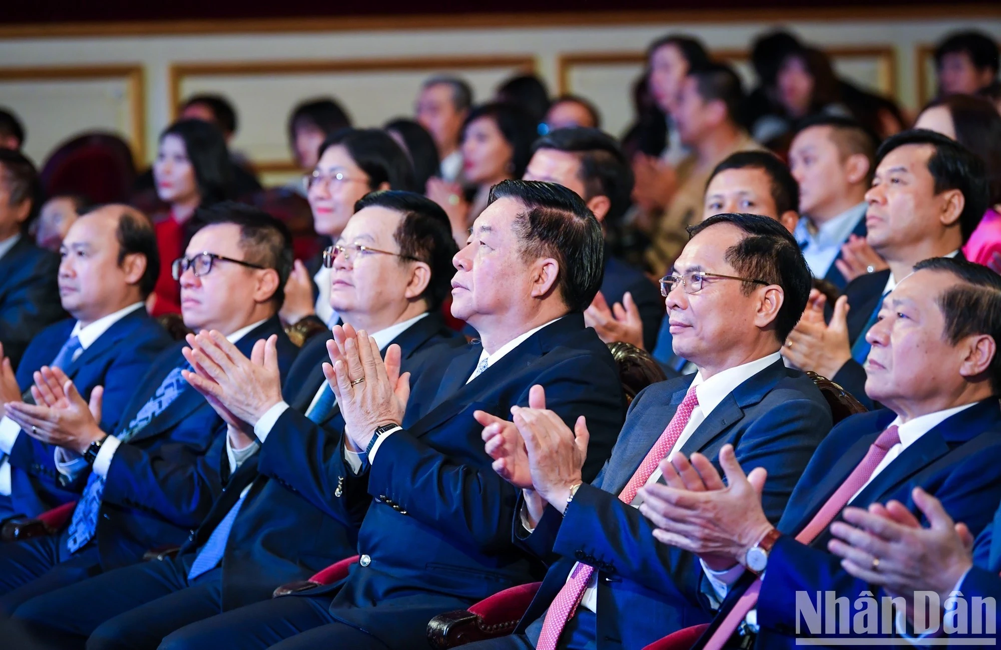 Các đồng chí lãnh đạo Đảng và Nhà nước tham dự Lễ trao Giải.