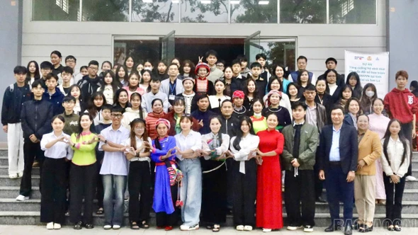 Sôi nổi Hội nghị hợp tác chuyển đổi số