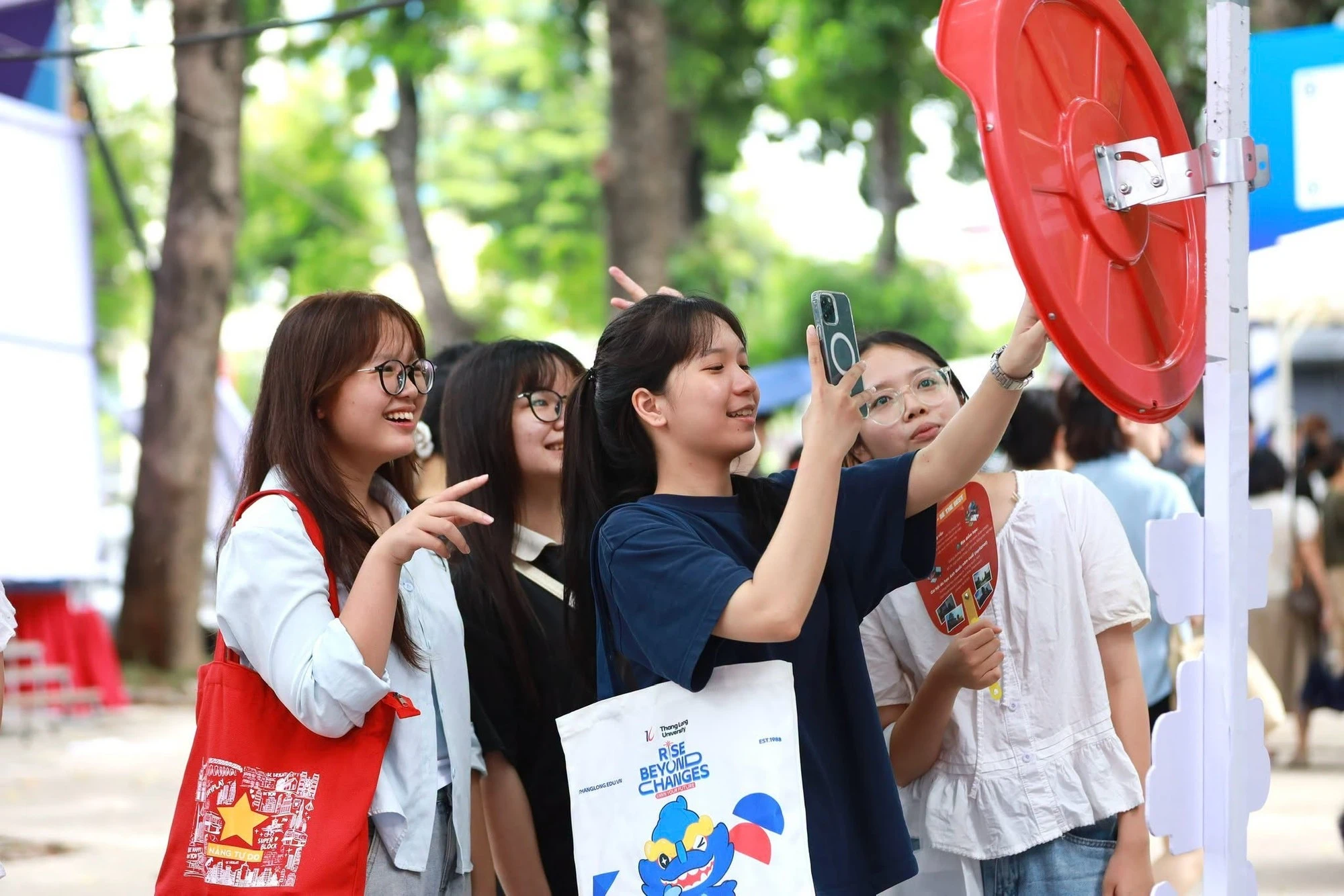Điểm chuẩn năm 2026 có sự đảo chiều ở một số ngành.