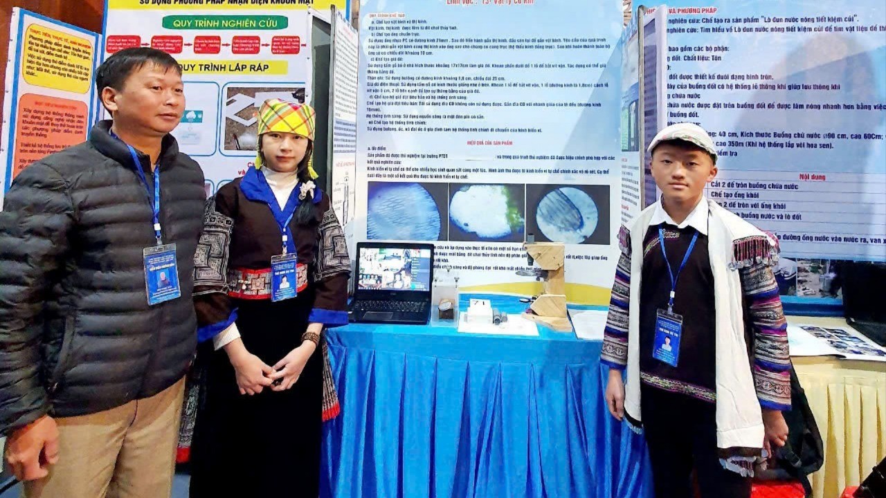 Các em tự tin hiện thực hoá các ý tưởng sáng tạo khoa học kĩ thuật. clb7.jpg