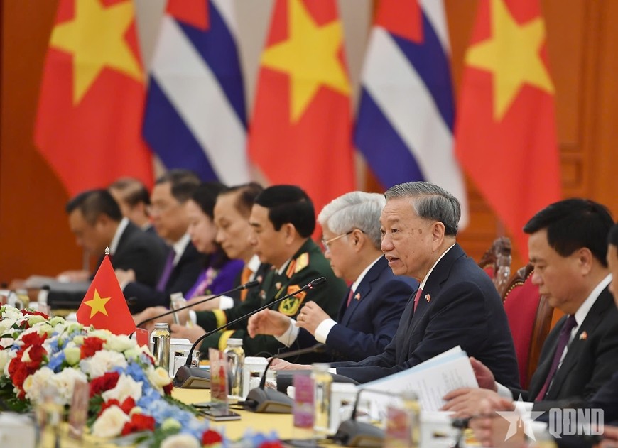 Tổng Bí thư Tô Lâm dẫn đầu đoàn đại biểu cấp cao Việt Nam dự hội đàm. Tổng Bí thư Tô Lâm dẫn đầu đoàn đại biểu cấp cao Việt Nam dự hội đàm.