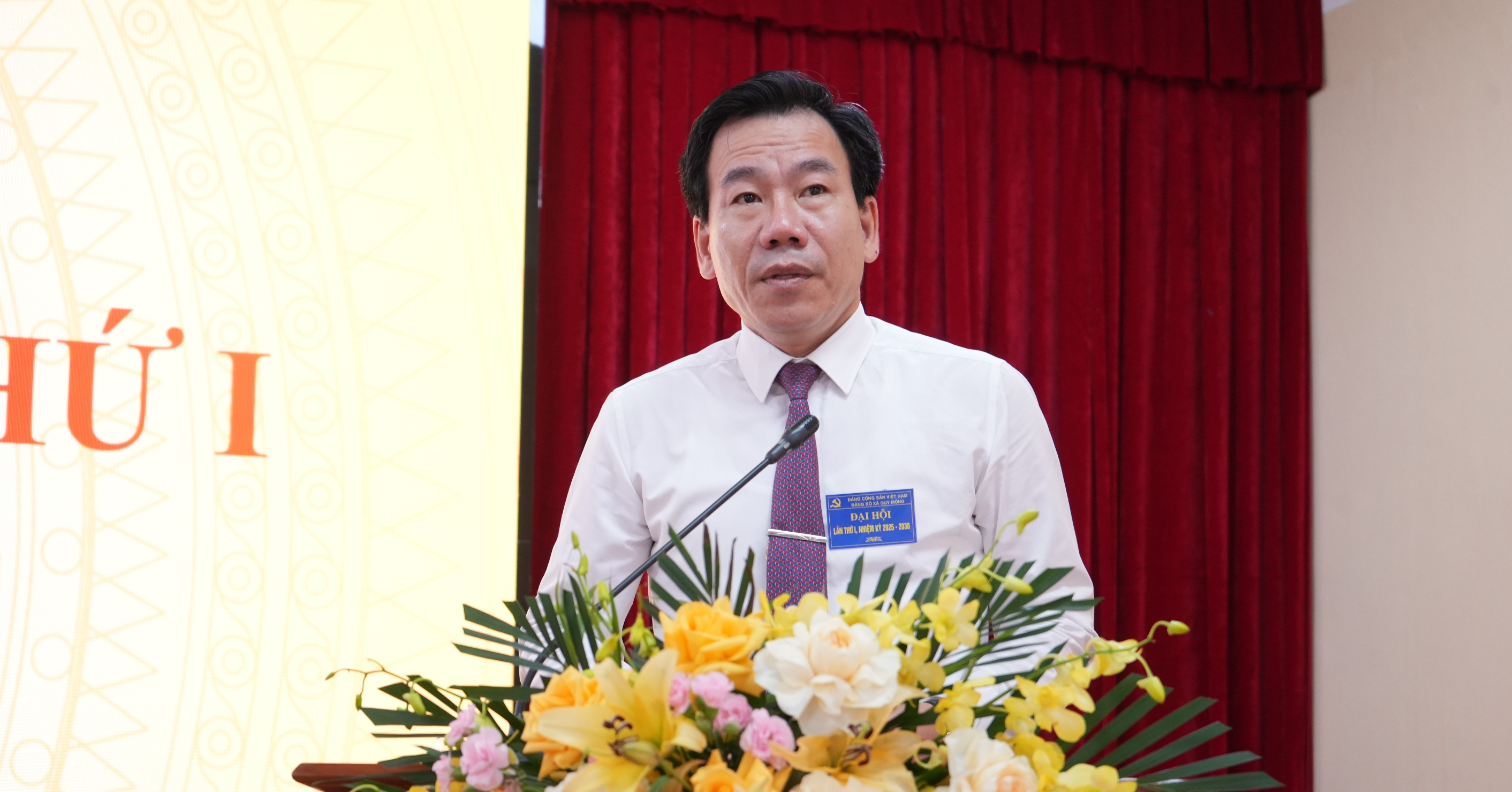 Đồng chí Dương Đức Huy, Trưởng Ban Tuyên giáo và Dân vận Tỉnh ủy phát biểu tại đại hội. dong-chi-duong-duc-huy-truong-ban-tuyen-giao-va-dan-van-tinh-uy-phat-bieu-tai-dai-hoi-6392.jpg