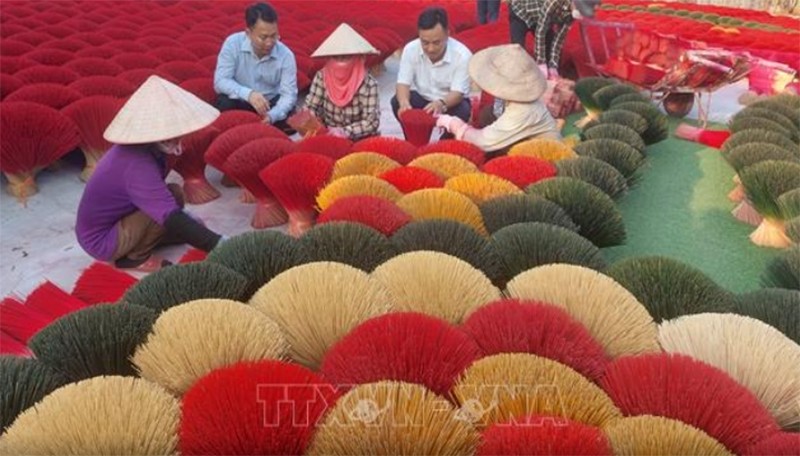 Làng nghề sản xuất tăm hương ở Hà Nội. Làng nghề sản xuất tăm hương ở Hà Nội.