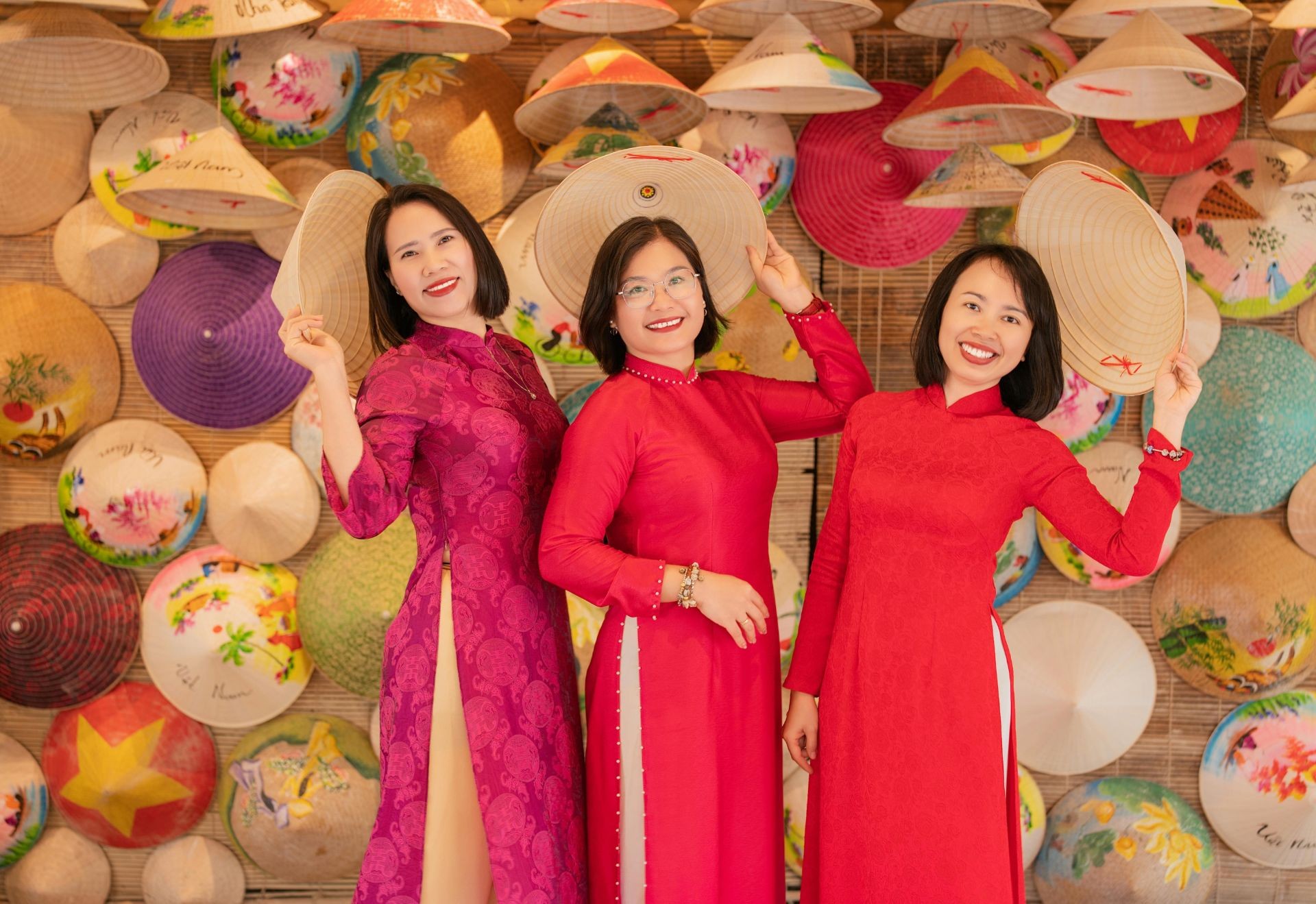 Việt Nam thân thiện và cởi mở được bạn bè quốc tế yêu thích.